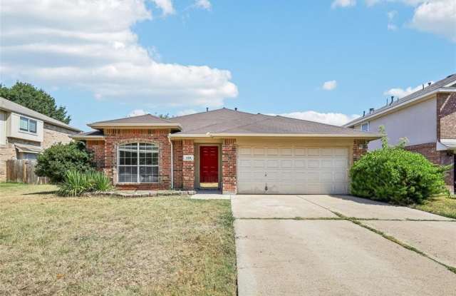 728 Cardinal Drive - 728 Cardinal Drive, Saginaw, TX 76131