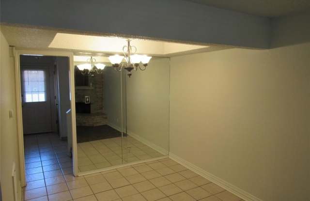 737 Alice Lane Gallery 3