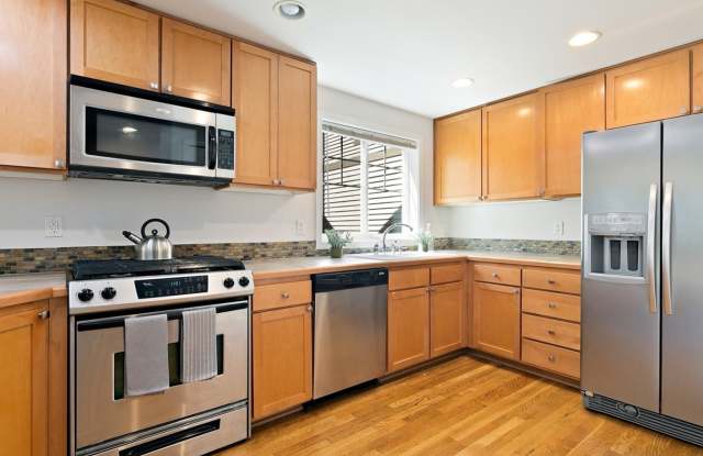 Wonderful 3 bed Townhome w/garage in Northgate! AVAILABLE 10/7/2026! photos photos Wonderful 3 bed Townhome w/garage in Northgate! AVAILABLE 10/7/2026! photos photos