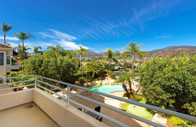 10 Beaconsfield - 10 Beaconsfield, Rancho Santa Margarita, CA 92679