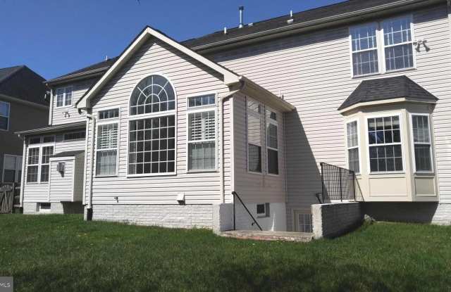 4415 MEDALLION DR Gallery 2