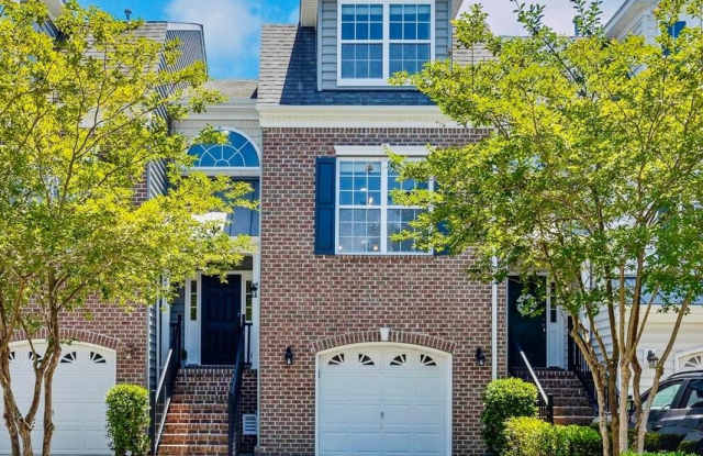 Stunning 3BR/3.5BA Townhome | 2,300+ Sq Ft | Virginia Beach with Lake Views! photos photos