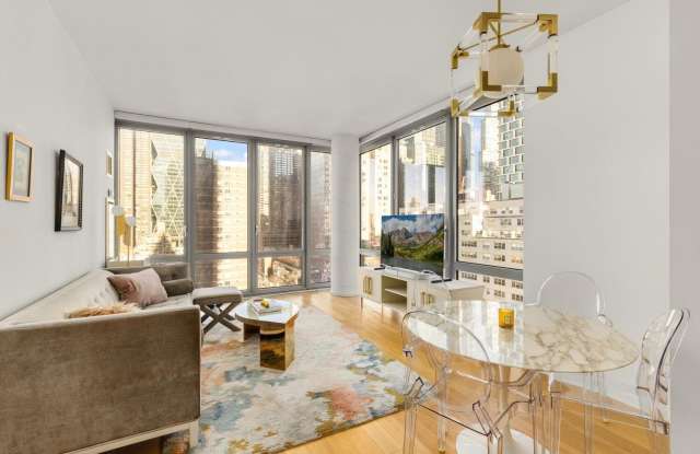 310 W 52ND Street unit: 17J - 310 West 52nd Street, New York City, NY 10019