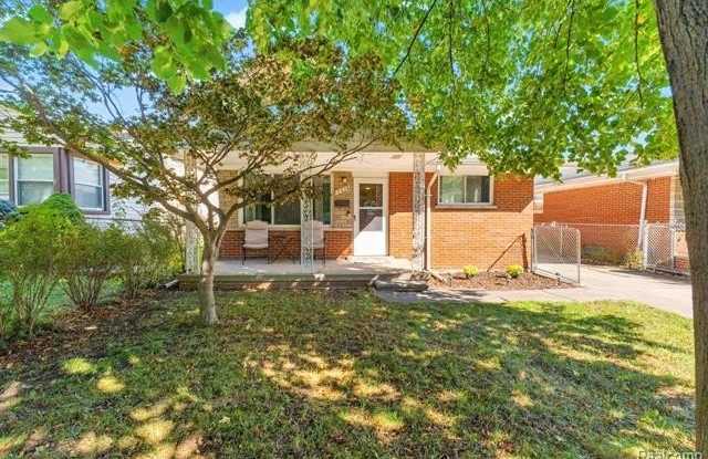 17036 OCONNOR Avenue photos photos