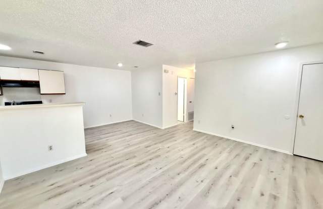 Duplex for Lease in Round Rock Gallery 3