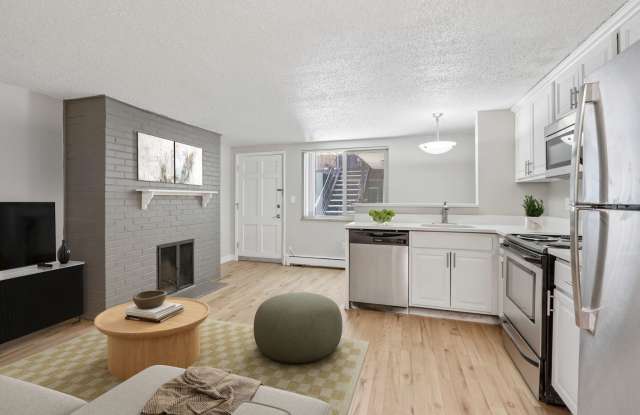 222 Logan Gallery 3