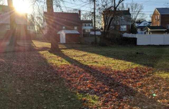 6104 Springwood Ct Gallery 3
