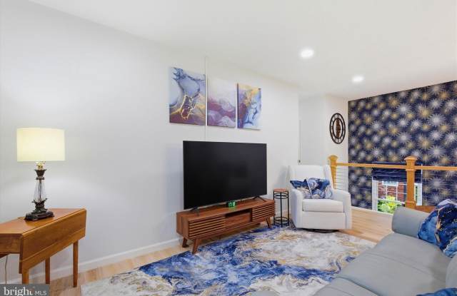 3454 MARTHA CUSTIS Drive Gallery 4