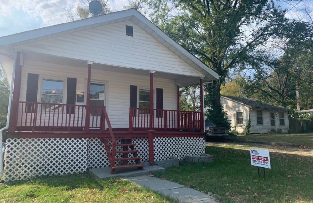 356 Midridge Dr - 356 Midridge Drive, Riverview, MO 63137