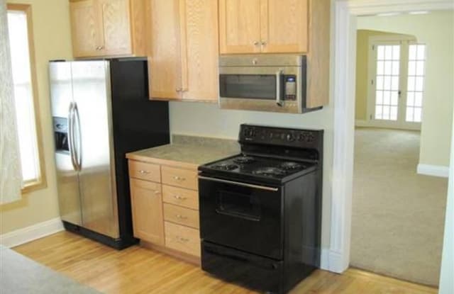 289 Harrison Ave 3 - 289 West Harrison Avenue, St. Paul, MN 55102