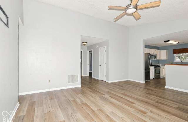 4215 Tarpon Bay Drive Gallery 3