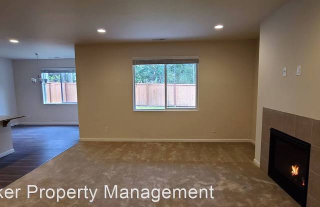 4376 Andasio Loop Se. Gallery 3