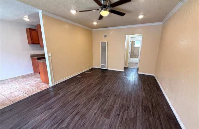 10234 Woodworth Avenue Gallery 3