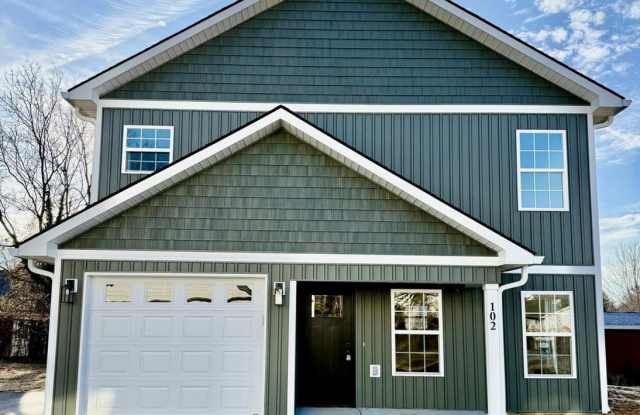 Maryville 37801 - 4 bedroom, 2 bath home - Contact Adam Sharp (865) 254-0980 photos photos