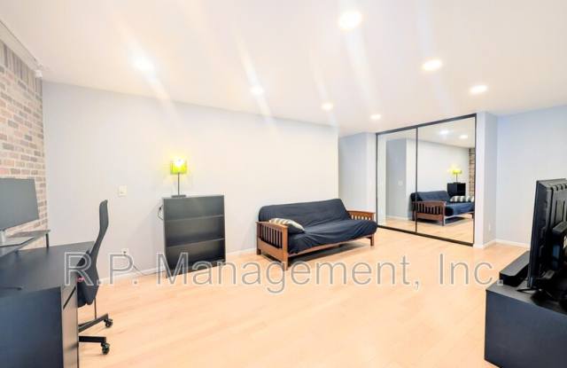 6317 Alderwood Bay Gallery 2