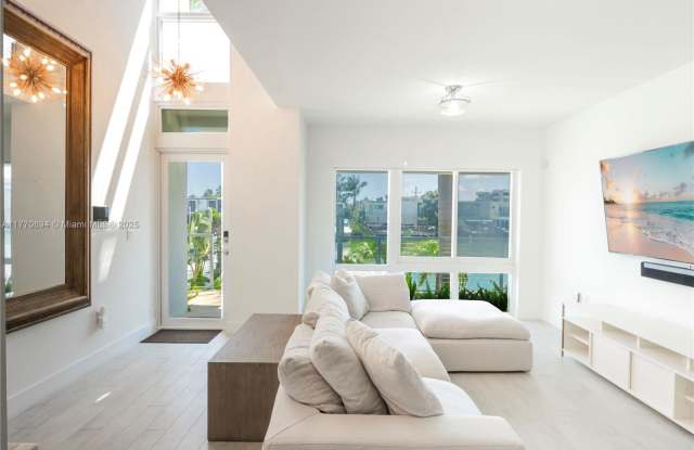 51 North Shore Drive photos photos