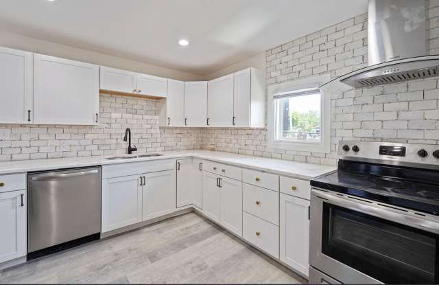 28 South Wheatland Avenue photos photos