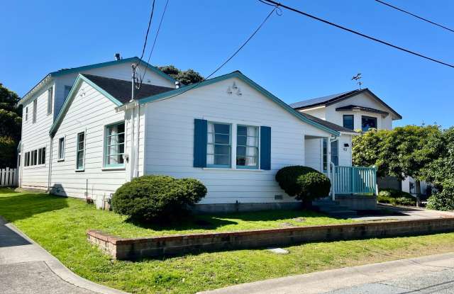 Charming Furnished Home in PG available NOW! photos photos