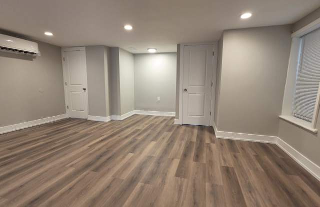 2235 W 21st Place Gallery 4
