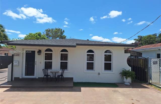 7168 SW 21st St photos photos