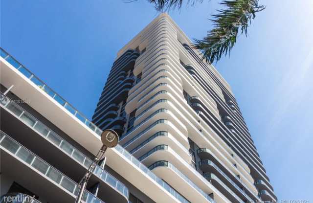 121 NE 34th St, Miami FL - 121 Northeast 34th Street, Miami, FL 33137