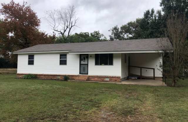 Charming Single-Story Home on a Spacious Lot photos photos