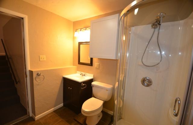 1 bedroom in Warrior's Mark! Gallery 4