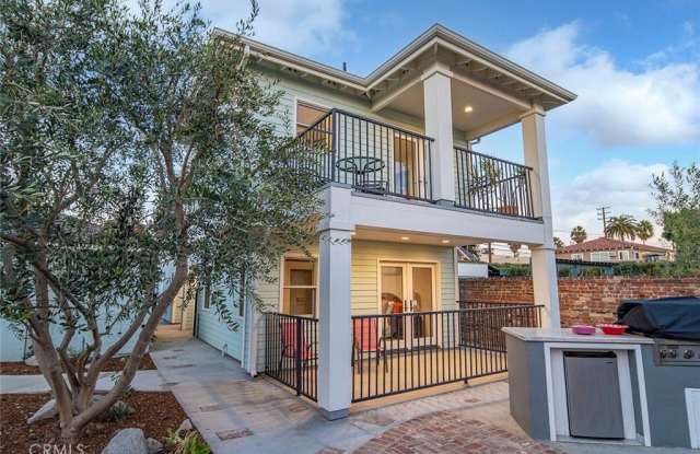 2723 E Ocean Boulevard photos photos
