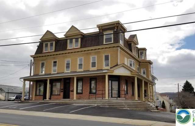 102 E Susquehanna Street unit: 2 photos photos