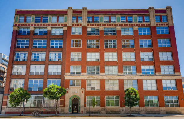 333 S Desplaines Street photos photos