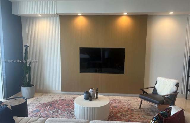 901 Brickell Key Boulevard Gallery 3