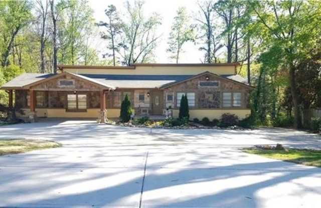 4081 Ashford Dunwoody Road NE - 4081 Ashford Dunwoody Road Northeast, Brookhaven, GA 30319