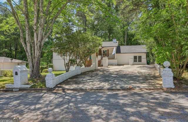 3898 Skidmore Drive Gallery 2