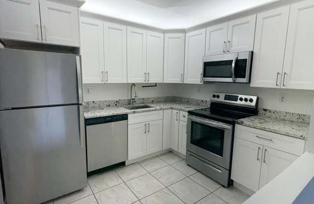 9235 SW 8th Street unit: 512 photos photos 9235 SW 8th Street unit: 512 photos photos