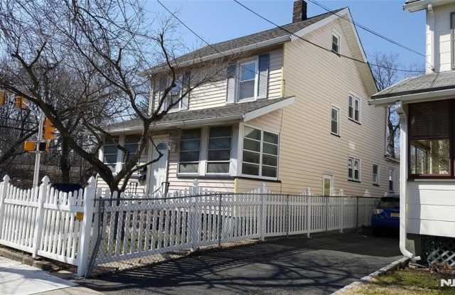 204 Spruce photos photos