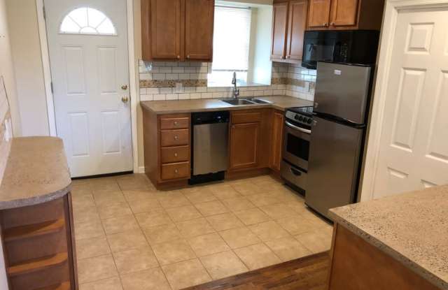 6 Woodmont Road photos photos
