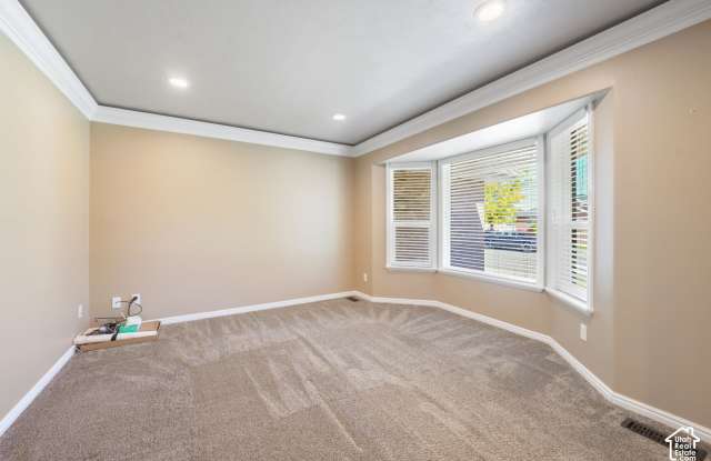 1000 E 1330 S Gallery 4
