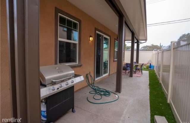 1528 Borden Ln Gallery 4
