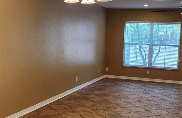 2914 ROYAL TUSCAN Lane Gallery 3