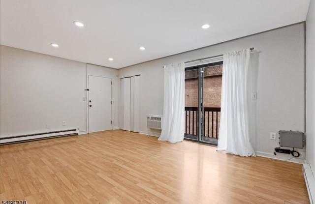 750 Mill St Unit D1 Gallery 4