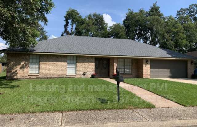 305 Rain Tree Trail - 305 Rain Tree Trail, Lafayette, LA 70507