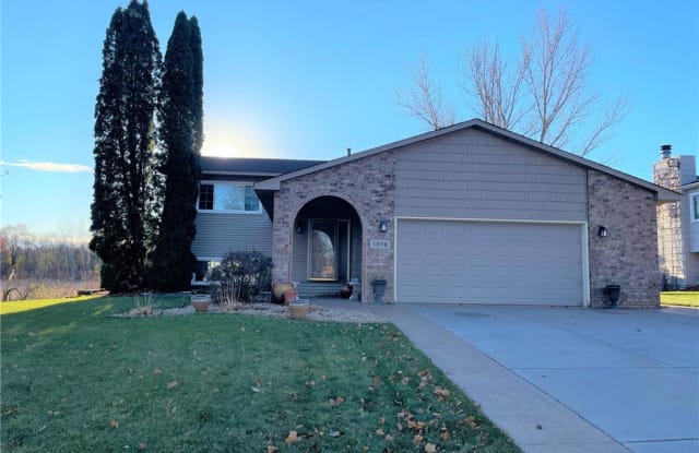 1396 Rice Creek Trail - 1396 Rice Creek Trail, Shoreview, MN 55126