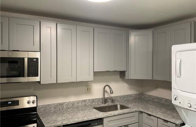 1271 Washington Street unit: 5 - 1271 Washington Street, Middletown, CT 06457