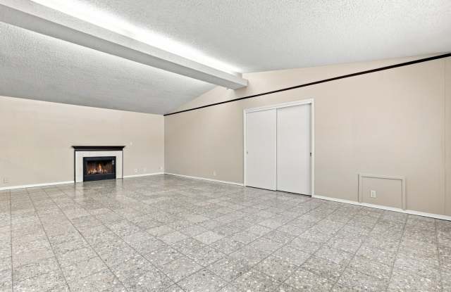 Prime North Central Location! Gallery 4