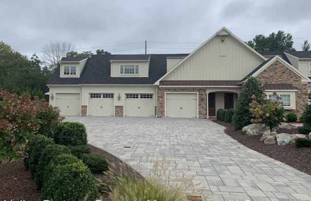 2066 Forge Run - 2066 Forge Run, Bethlehem, PA 18015
