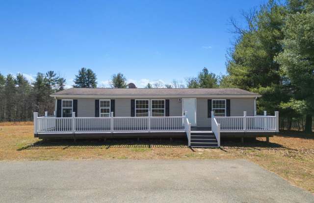 3 bed/2 bath House for Rent in Ferrum! - 11049 Franklin Street, Ferrum, VA 24088