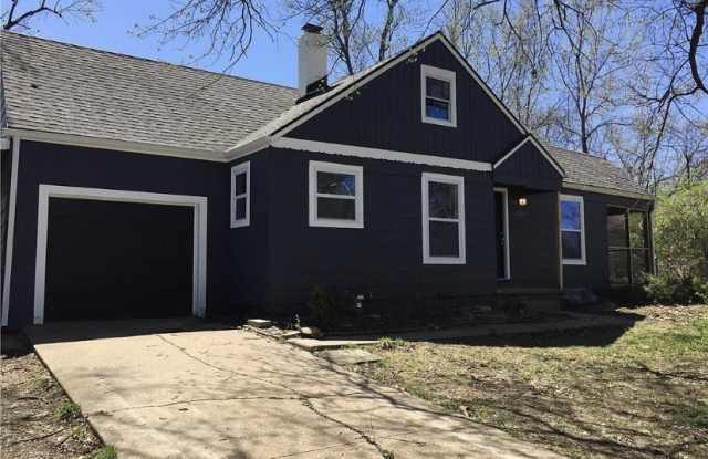 12209 East 67th Street - 12209 East 67th Street, Kansas City, MO 64133