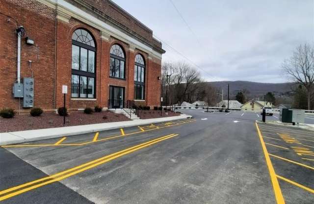 250 Route 32 photos photos