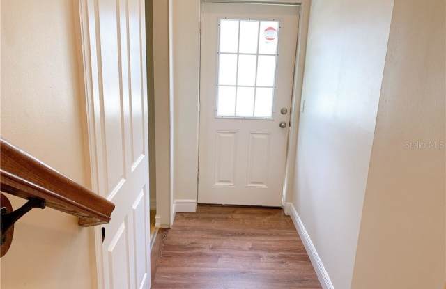 1507 HUBBARD COURT Gallery 3