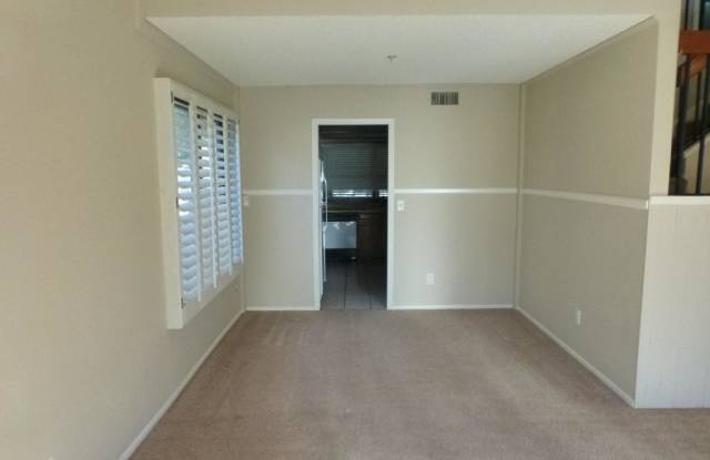 1441 N El Camino Drive Gallery 4